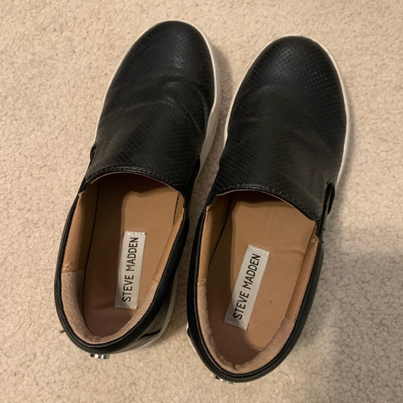 Steve Madden Platform Slip On - Picture 3 of 4